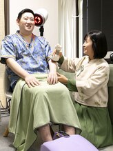 極上堂/よもぎ　椅子、足