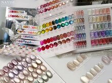 ☆カラージェル、マグネット、フラッシュ等1000色豊富にご用意しております♪