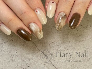 ティアリーネイル(Tiary Nail)/