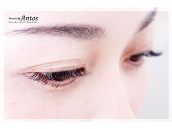 ボーテ ド アントス beaute de Antos/伏し目の時もナチュラルまつげ