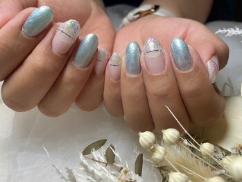 サロンドフォーエイチ(salon de 4H)/夏色で爽やかチェーンネイル☆