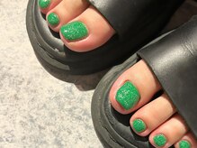 ノラ ミナミアオヤマ(NORA MINAMIAOYAMA)/グリーンスムージーフットネイル