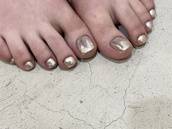 プラス サード(Plus 3rd)/ミラーネイル　by yuri.s