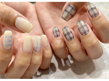 スワローネイルアイ(swallow nail eye)/ギンガムチェック×落書きアート