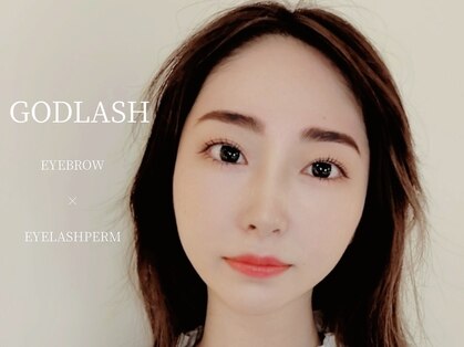 ゴッドラッシュ 大阪駅前梅田イーマ店(GOD LASH)の写真