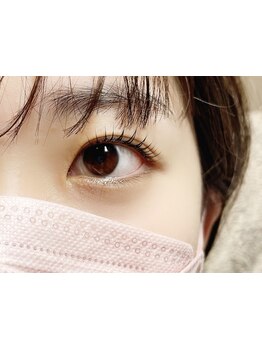 ナチュラル上品な目元にしたい