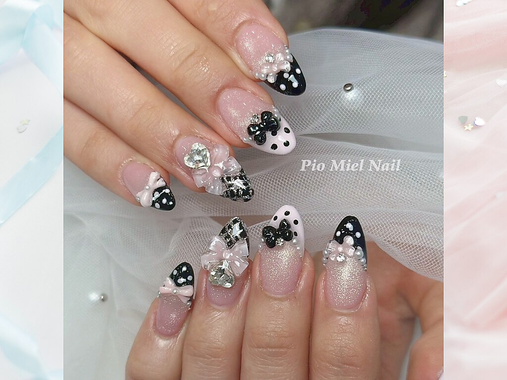 2026年冬トレンド】ドットフレンチのネイルデザイン集｜人気順｜2