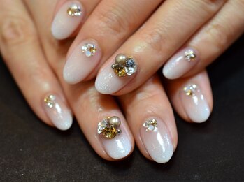 ネイルサロン プルミエール(Premiere)/グラデーションホワイト