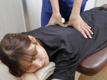 ボディメイク整体院 横浜駅西口店(BodyMake)の写真/腰痛/肩こり/膝痛など、痛みを感じたら【BodyMake整体×骨盤矯正】で根本解消♪#整体 #腰痛 #骨盤矯正