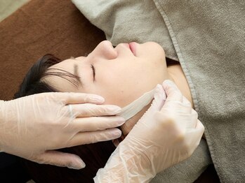 ハフ 高槻(hafu)の写真/【気になる部分をワックス脱毛】細かいパーツのお悩みもワックス脱毛で解決！うなじやもみあげもOK♪