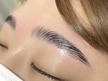 ベルエ(Bellee)の雰囲気（眉毛セットで描いたような仕上がりに。）
