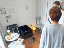 アウン 高島本店(aUN)/よもぎ蒸し施術室へご案内