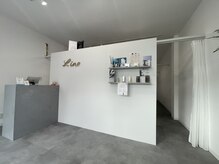 マンツーマンの完全プライベート空間！駐車場店舗前2台有