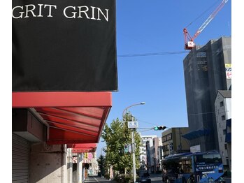 グリットグリン(GRIT GRIN)/【アクセス】元町信号の手前