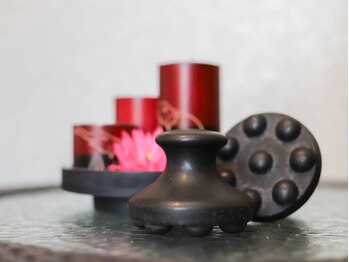 サロンズ ホット スパ ラニ(SALON'S HOT SPA Lani)/マルマストーン