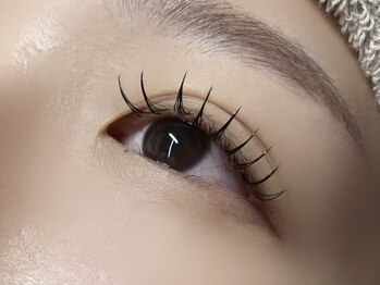 イオロ(iolo)/束感マツエク