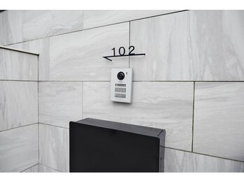 ハルシャ(HARSA)/到着されましたら102へ