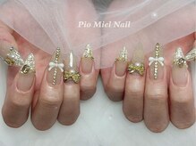 ピオミエルネイル 新宿(pio miel nail)/ベージュグラデ×ゴールドラメ