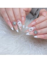 アミュレット(AMULET)/エンボス＆フレンチネイル