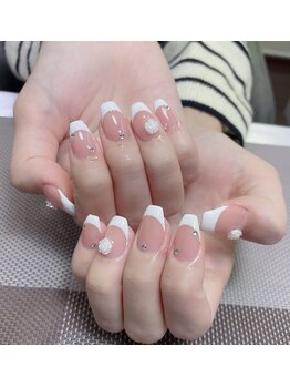 メオネイル(MEO NAIL)/フレンチと3Dフラワー