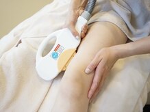 エイティ(Atey)/脱毛施術の様子