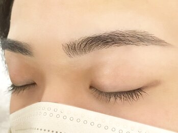 クラシック(CLASSIC)の写真/メンズリピーター多数★自眉を活かしたアナタに似合う眉をご提案！目元を整えて好印象フェイスに◎