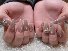 ベージュマグネットネイル