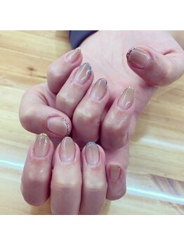 ルアナ(Luana)/グリッターフレンチネイル