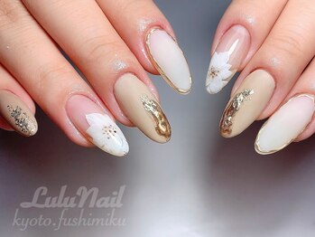 フラワーネイル