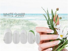 【WHITE SHARP】