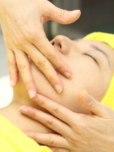 楽楽中国整体院/フェイシャル