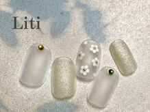 リティ(Liti)/No.115 シンプル フラワーネイル