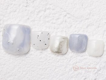 ネイルメゾン 新宿店(NAIL MAISON)/乳白色ニュアンスキラキラ¥9000