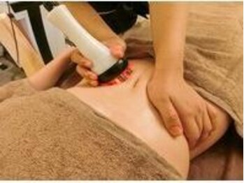 エステティックサロン アールグレーの写真/お一人お一人のお悩みに合わせて施術をオーダーメイド!ぽっこりお腹や腰回りのお肉を撃退してくびれをGET♪