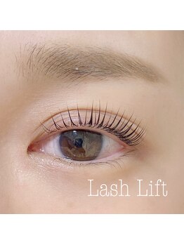 ニーナ(Nina)/Lash Lift（水餃子ロッド）