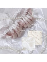 ベリル バイ スタジオ エクラン(Beryl by Studio ecrin)/～小花ネイル～