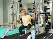 ハルボディーケア(Haru Body Care)の雰囲気(トレーニング風景/スクワット)