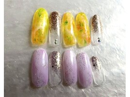 定額トレンドニュアンスネイル