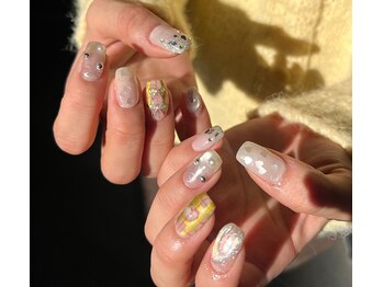 サララ(SALALA)/デザインネイル♪