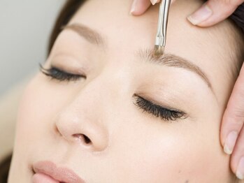 セレッソ(cerezo)の写真/【男女問わず大人気★】垢抜けが実現する美眉で、第一印象を変える!眉のお悩みはお任せ下さい♪