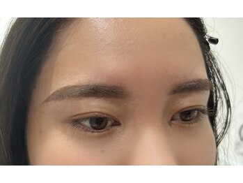 アイブロウドット 岐阜店(iBROW.)/綺麗めストレート眉