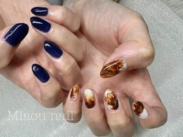 Latte nail × navy