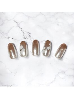 ネイルアンドアイラッシュサロンR/ミラーネイル