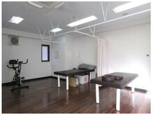梅の木整体院の雰囲気(清潔感のある明るい整体院◎【整体/肩こり/骨盤矯正】)