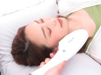 キカ(kika)の写真/【美眉×肌ツヤUP!!】お顔の全体ワックス(アイブロウ込)や光脱毛で、憧れのつるんっとしたたまご肌へ♪