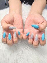 ビー ピボット店(Bee)/ブルー×ラメ