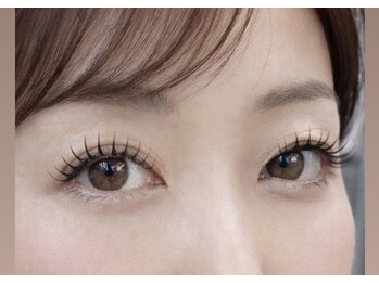 ウラロージュ(uraloge)の写真/一重/重たい瞼/下がりまつ毛でお悩みの方へ!LEDマツエク+まつ毛パーマで目元リフトUP♪リピ率90%で大人気