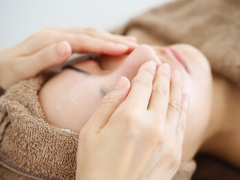 アロマ セレニテ(aroma serenite)/7.フェイシャルマッサージ