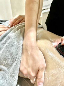 スローティ ラテ 札幌ピヴォ店/マッサージしながらの