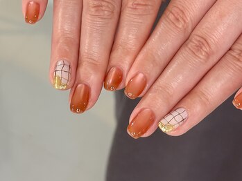 ワンアンドオンリー(One&Only)/うるまぐ×チェックネイル